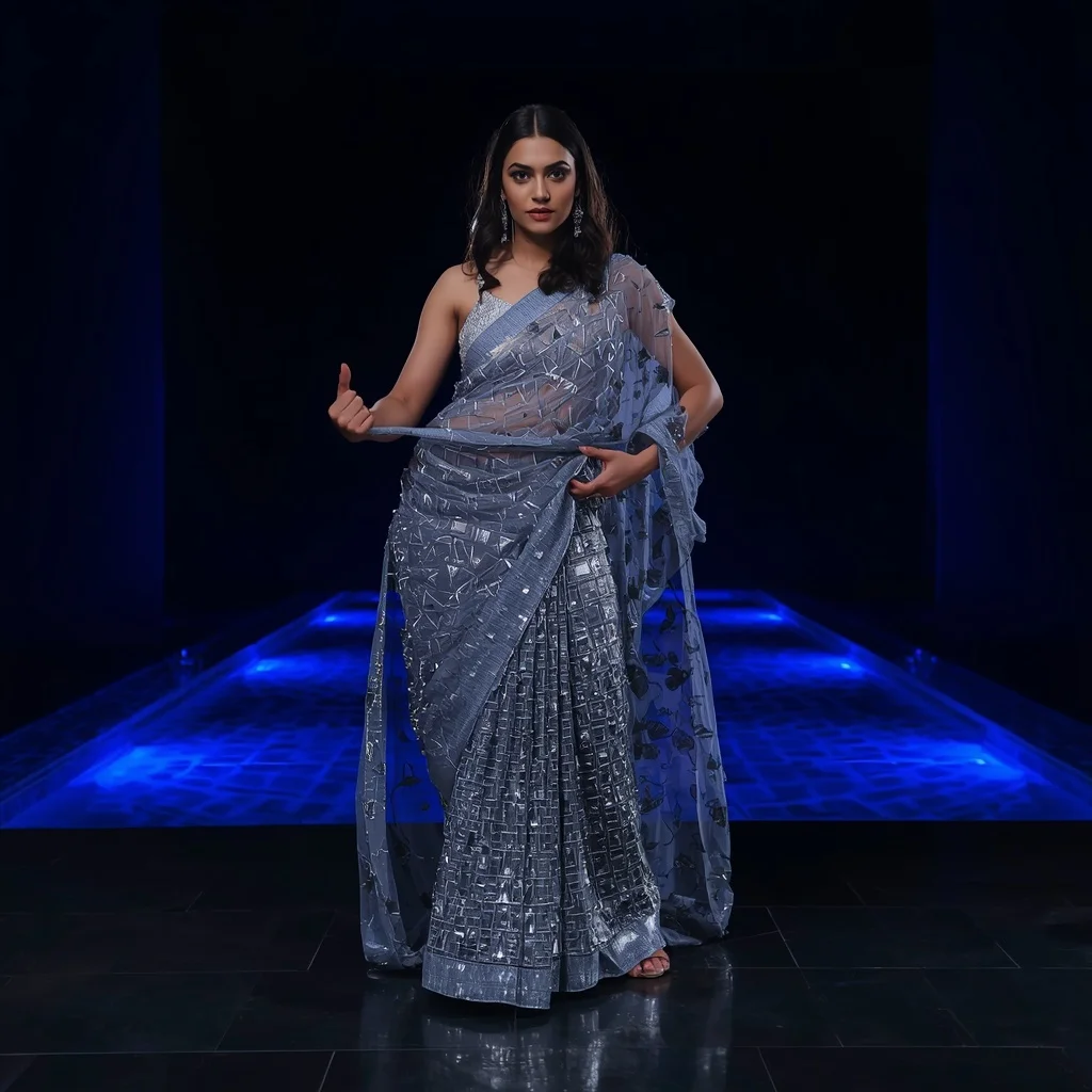 Silver Mirror-Work Saree – Taut Fabric Pull with Indigo Infinity Pool | Prompt Ai